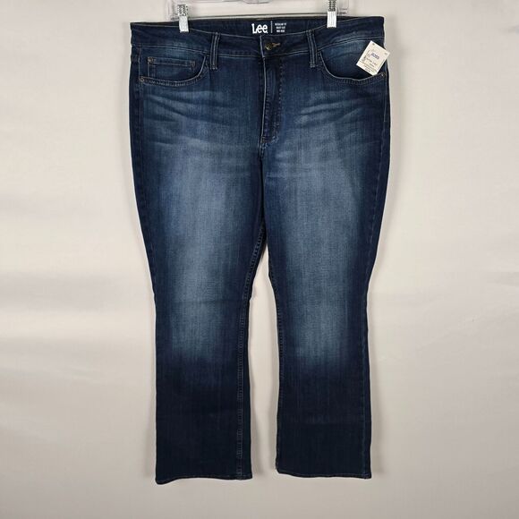 Lee Jeans Women's 18 M Blue Dark Wash Boot Cut Mid Rise Regular Fit NWT - Picture 1 of 16